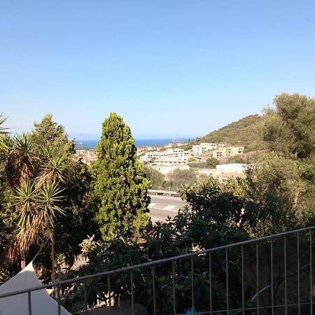 Mototurismo - Alla Scoperta Della Sardegna Sarroch Kültér fotó